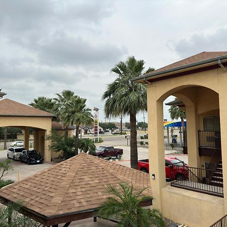 Texas Inn And Suites Rgv Edinburg Exterior photo
