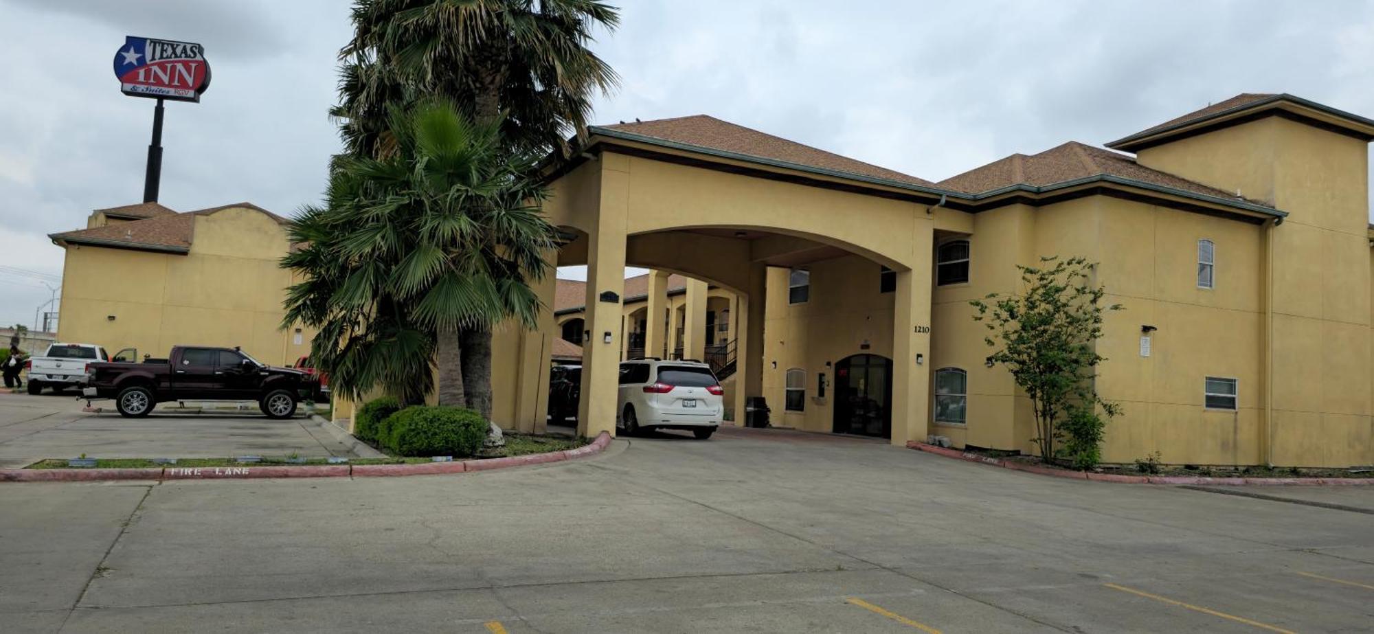 Texas Inn And Suites Rgv Edinburg Exterior photo